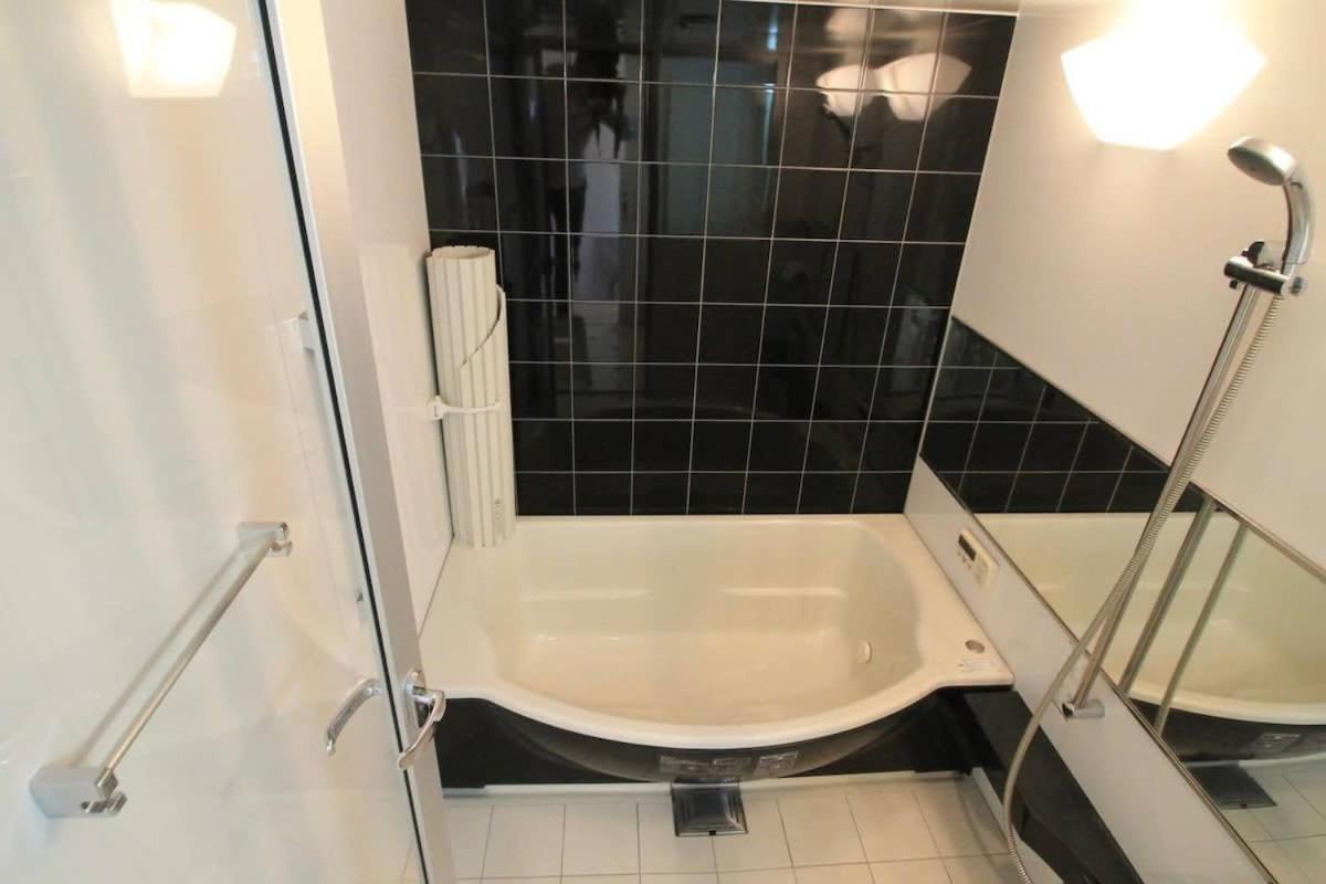 Апартаменти Luxes - 10 Min Hiroshima Station & 2Br Up To 10P Екстер'єр фото